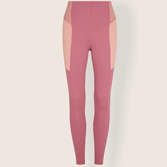 For Love & Lemons Workout Athleisure Set - Picture 6 of 8